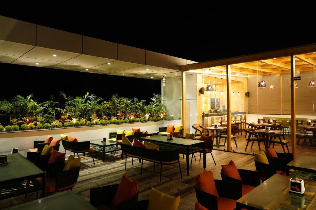 Pride Biznotel Haldwani Exterior photo