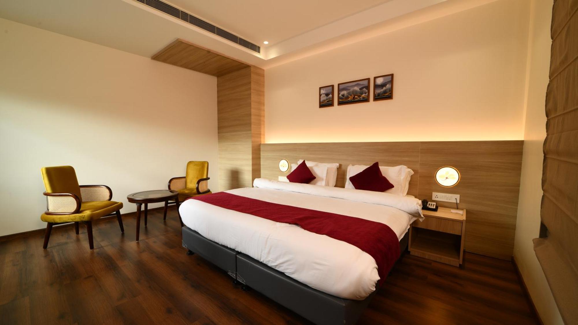 Pride Biznotel Haldwani Exterior photo